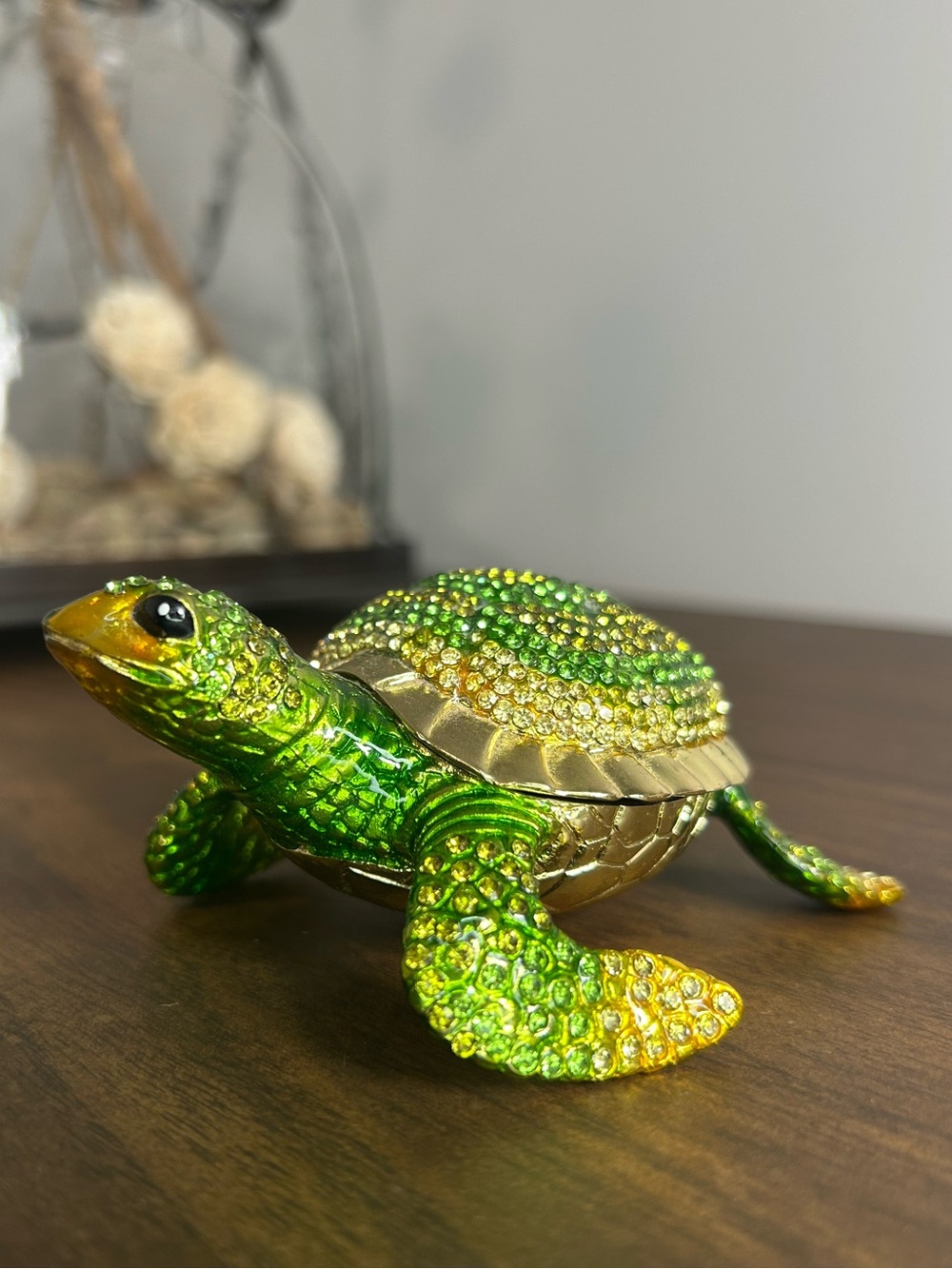 Jeweled Green Turtle Trinket Box Magnetic Hinged Keepsake - Picture 3 of 9